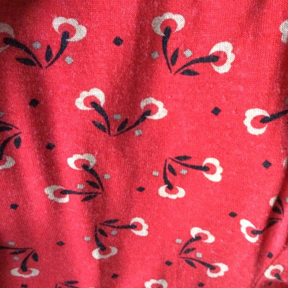 Sexy Red Tie Neck Top - Picture 3 of 3